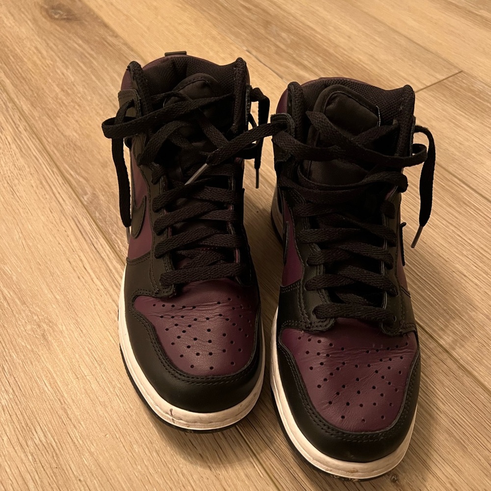 Nike dunks limited addition